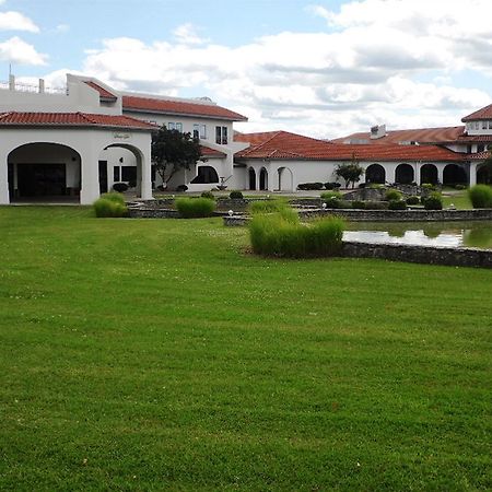 Regalia Hotel & Conference Center Village of Four Seasons Екстериор снимка